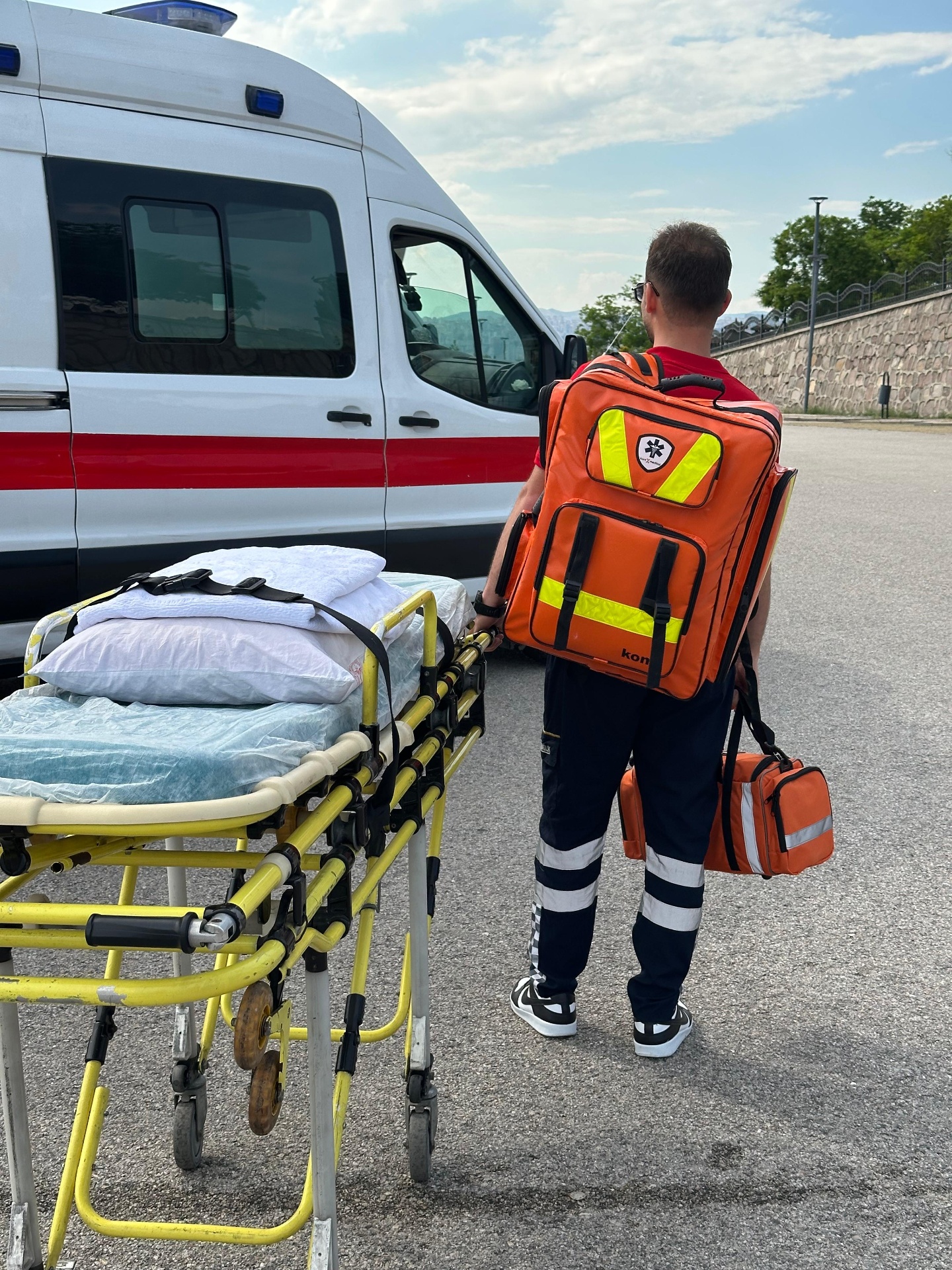 Acil Ambulans Hizmeti